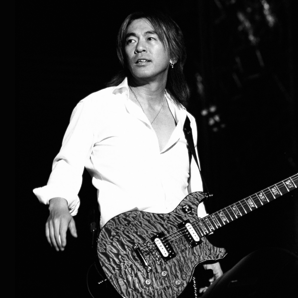 TAK MATSUMOTO ARTIST PHOTO